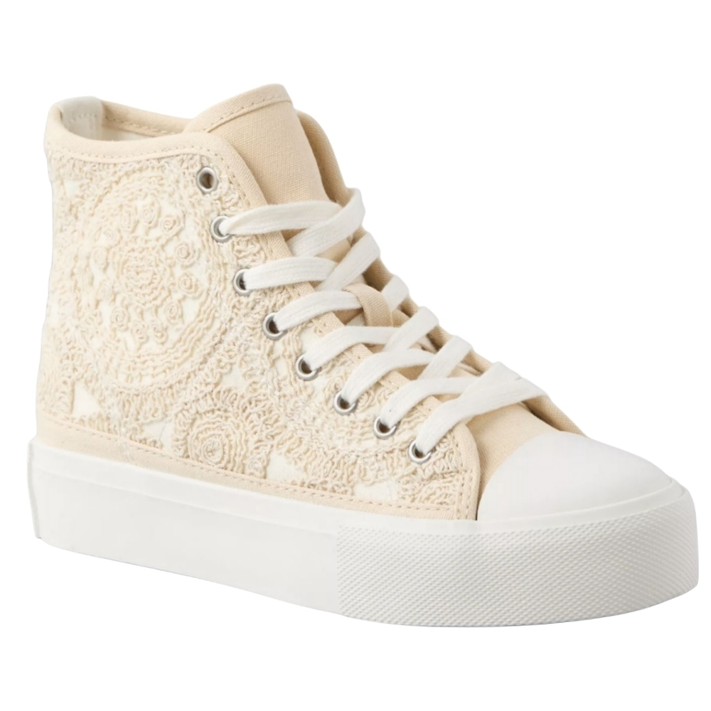 American Eagle White Cream Crochet Platform High-Top Sneaker NWT Size 8